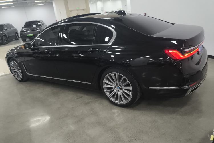 Used BMW 7 Series 2021 740Li Leading Edition Luxury Package Exterior 3