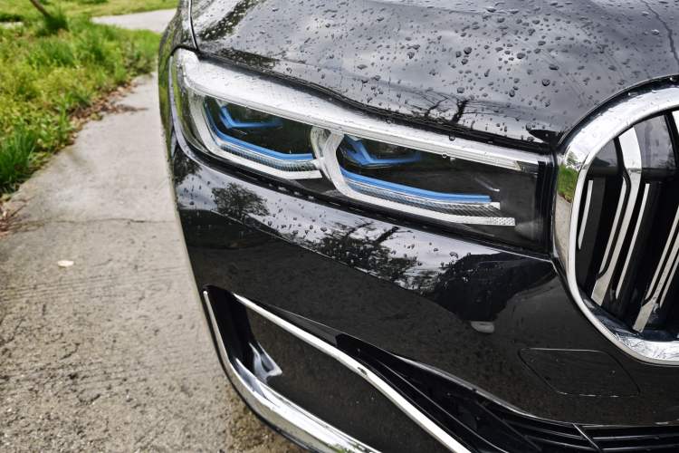 Used BMW 7 Series 2021 740Li Luxury Edition with Premium Package Exterior 3