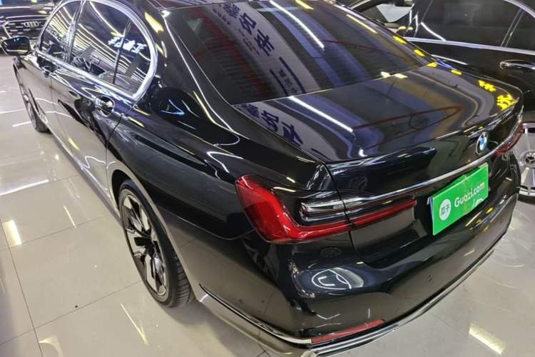 Used BMW 7 Series 2021 730Li Luxury Package Exterior 3
