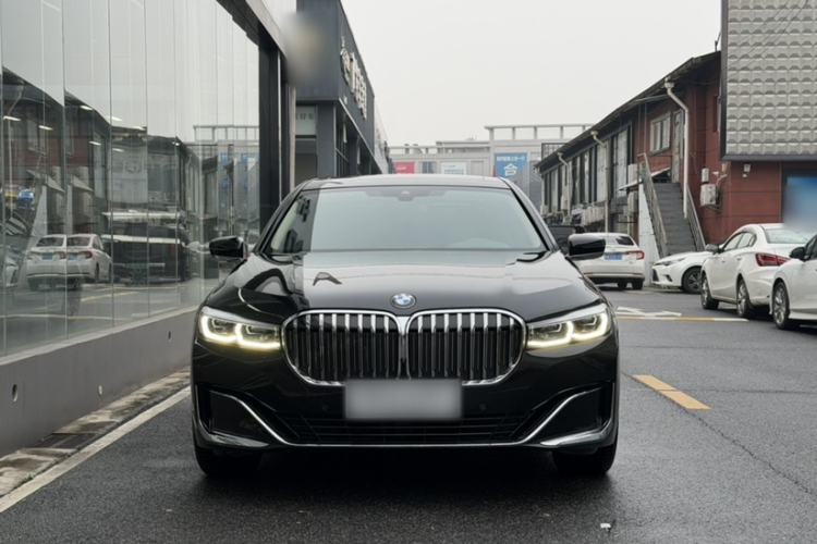 Used BMW 7 Series 2021 730Li Luxury Package Exterior 3