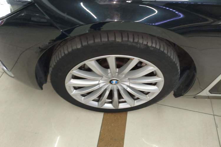 Used BMW 7 Series 2021 730Li Luxury Package Exterior 4