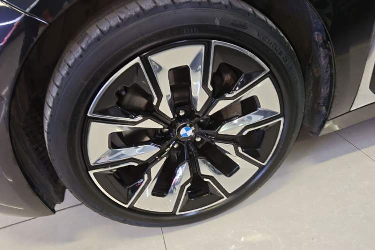 Used BMW 7 Series 2021 730Li Luxury Package Exterior 4