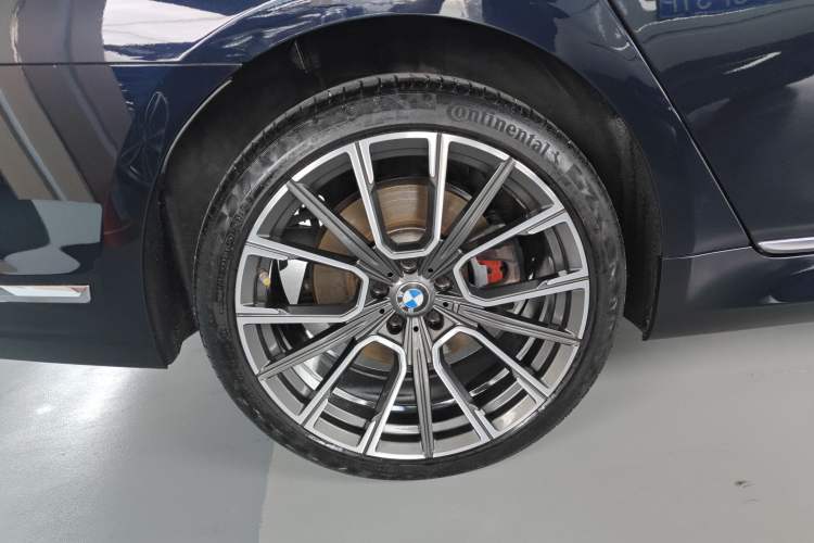 Used BMW 7 Series 2021 730Li M Sport Package Exterior 5
