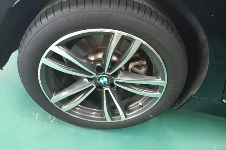 Used BMW 7 Series 2021 730Li M Sport Package Exterior 5