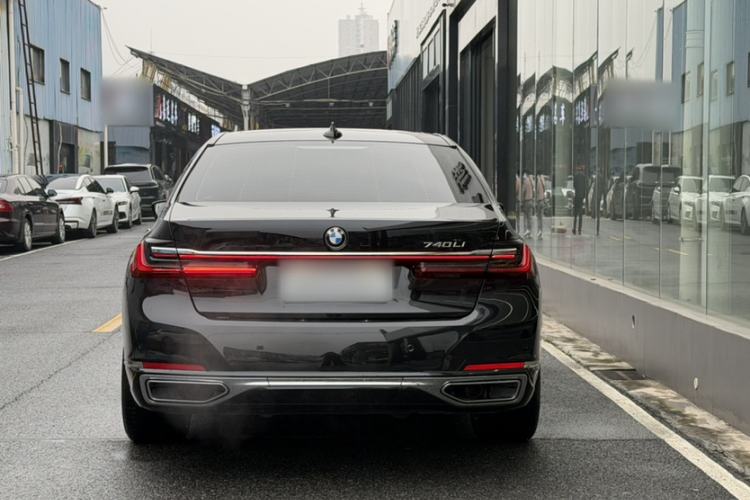 Used BMW 7 Series 2021 730Li Luxury Package Exterior 5