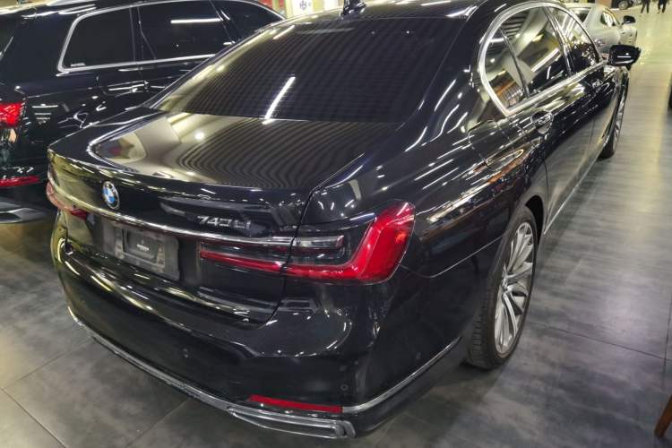 Used BMW 7 Series 2021 740Li Leading Edition Luxury Package Exterior 5
