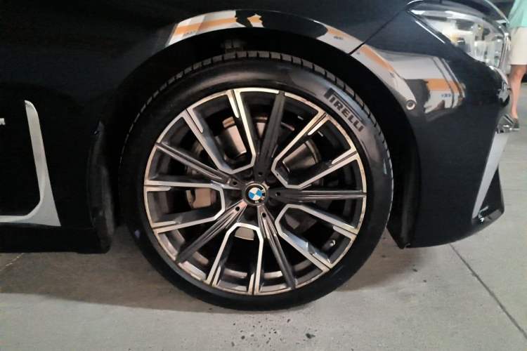 Used BMW 7 Series 2021 740Li Leading Model M Sport Package Exterior 7