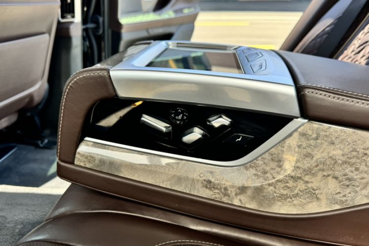 Used BMW 7 Series 2021 740Li Leading Edition Luxury Package Exterior 8