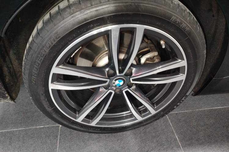 Used BMW 7 Series 2021 730Li M Sport Package Exterior 8