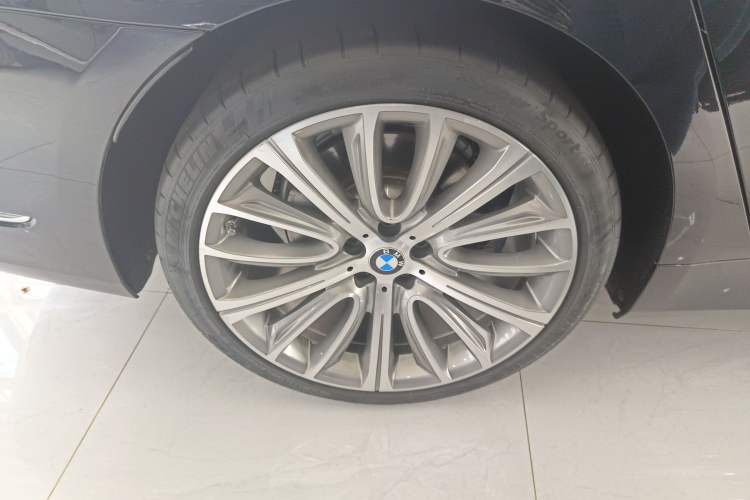 Used BMW 7 Series 2021 740Li Leading Edition Luxury Package Exterior 8