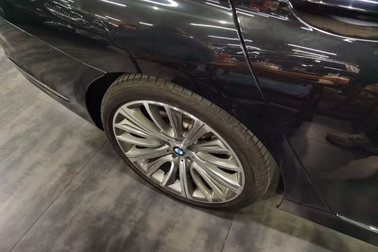 Used BMW 7 Series 2021 740Li Leading Edition Luxury Package Exterior 8