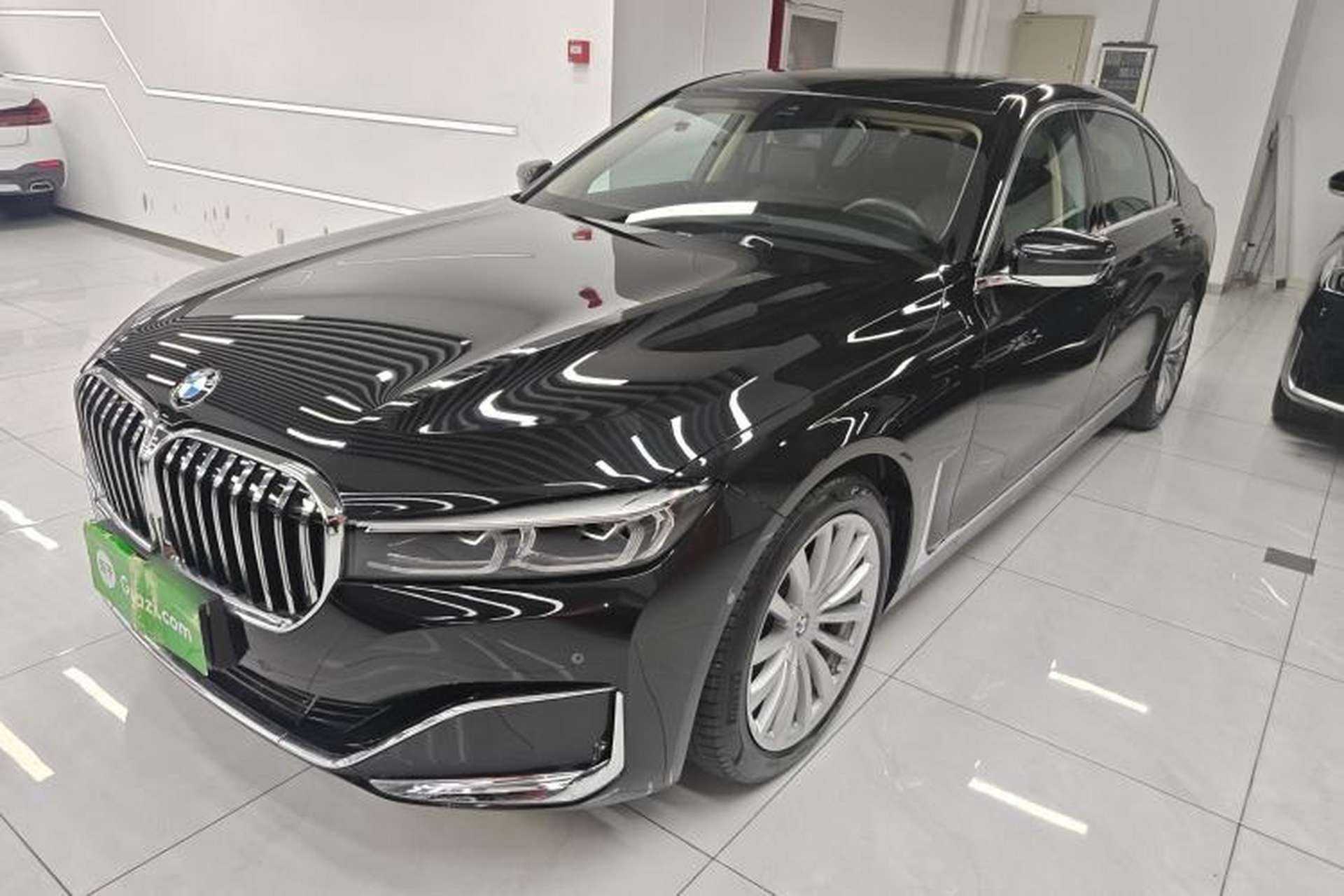Used BMW 7 Series 2021 730Li Luxury Package Front Left 45 Deg
