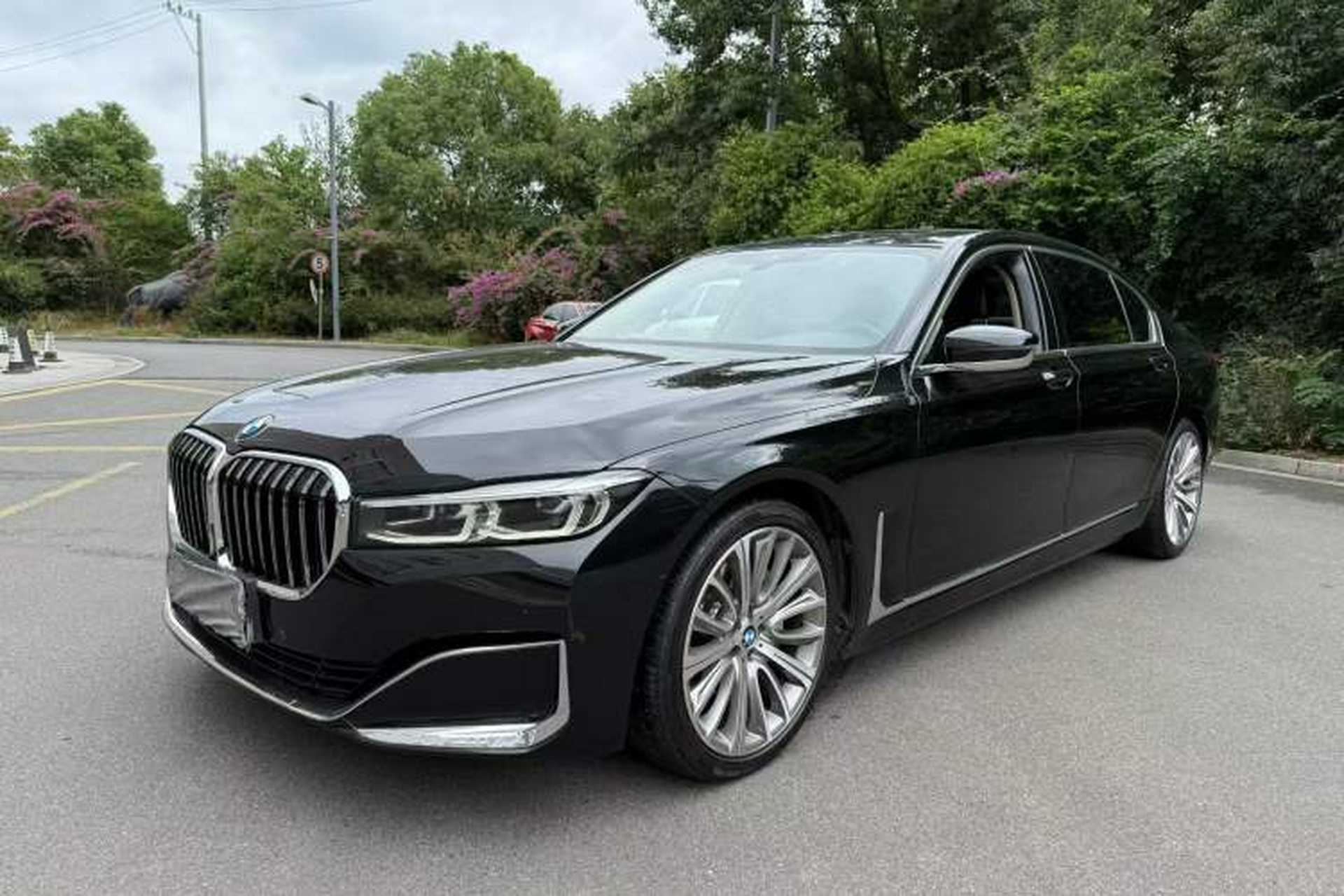 Used BMW 7 Series 2021 740Li Leading Edition Luxury Package Front Left 45 Deg