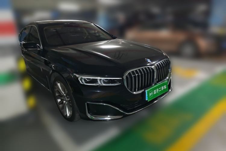 Used BMW 7 Series 2021 740Li Leading Edition Luxury Package Front Right 45 Deg