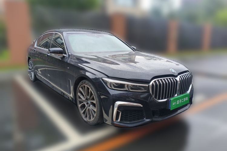 Used BMW 7 Series 2021 740Li Leading Model M Sport Package Front Right 45 Deg