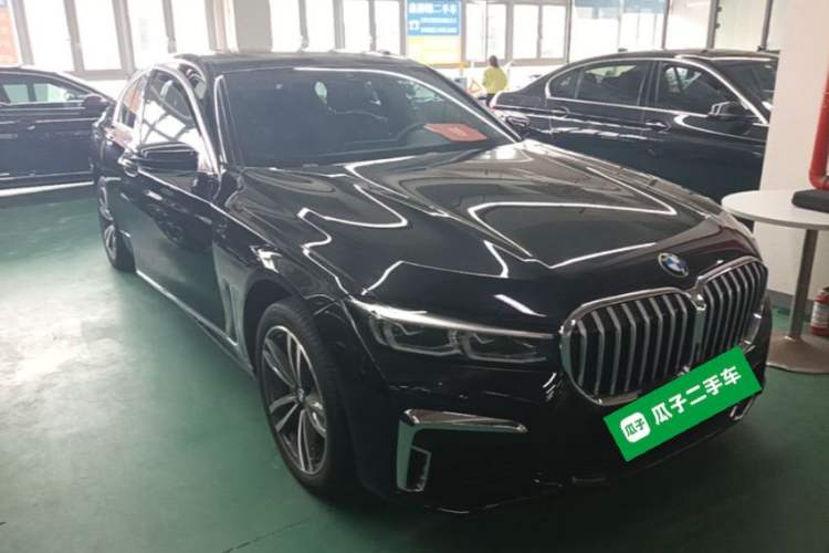 Used BMW 7 Series 2021 730Li M Sport Package Front Right 45 Deg