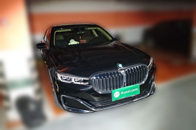 Used BMW 7 Series 2021 740Li Leading Edition Luxury Package Front Right 45 Deg