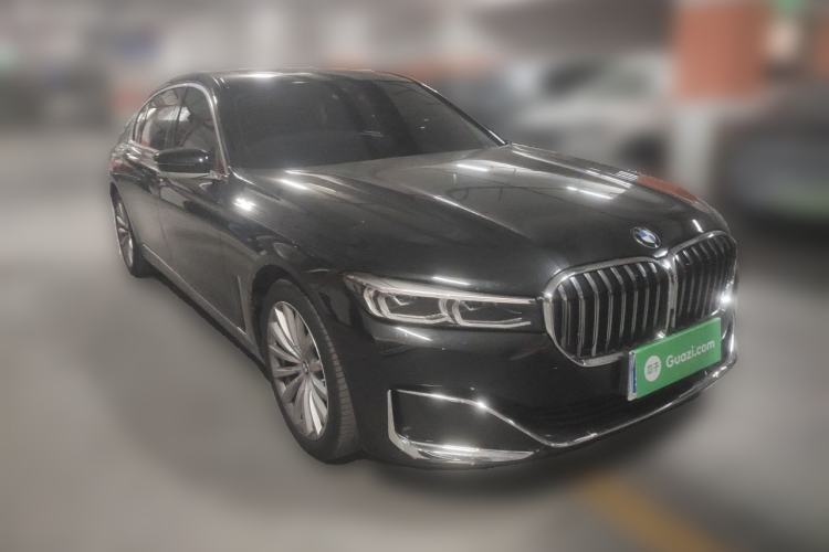 Used BMW 7 Series 2021 730Li Luxury Package Front Right 45 Deg