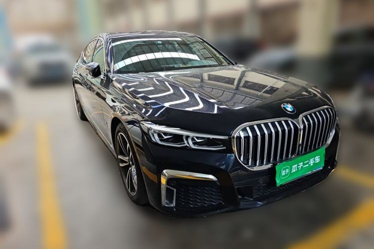 Used BMW 7 Series 2021 730Li M Sport Package Front Right 45 Deg