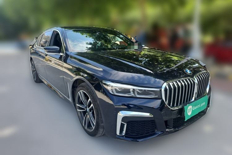 Used BMW 7 Series 2021 730Li M Sport Package Front Right 45 Deg