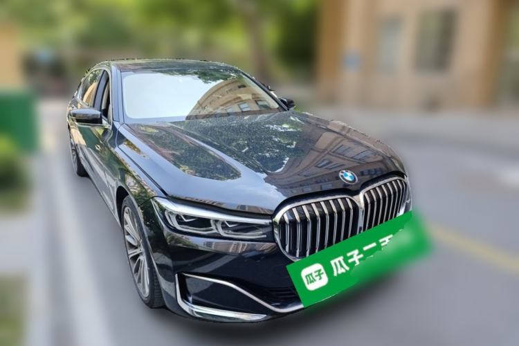 Used BMW 7 Series 2021 740Li Leading Edition Luxury Package Front Right 45 Deg