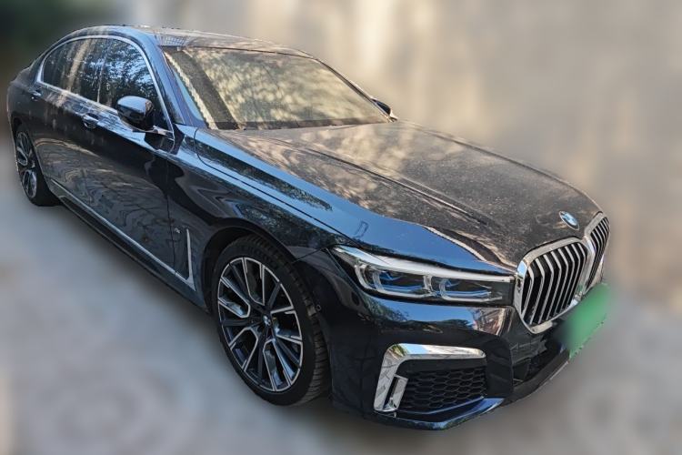 Used BMW 7 Series 2021 740Li xDrive Executive M Sport Package Front Right 45 Deg