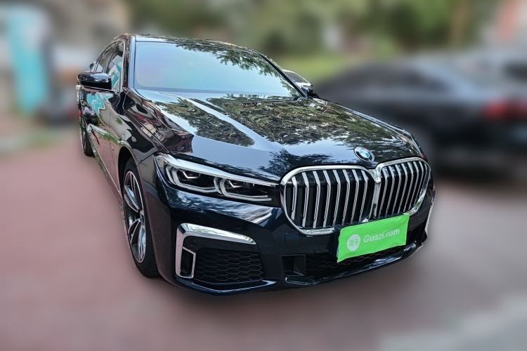 Used BMW 7 Series 2021 730Li M Sport Package Front Right 45 Deg