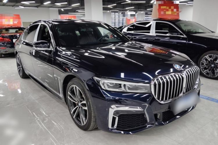 Used BMW 7 Series 2021 730Li M Sport Package Front Right 45 Deg