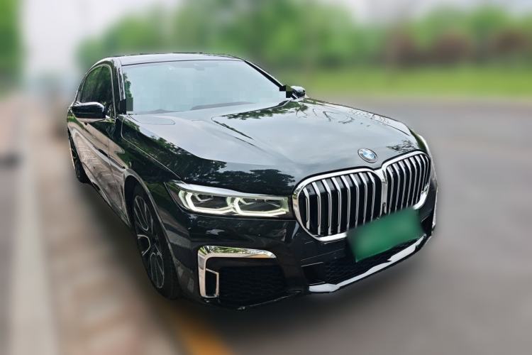 Used BMW 7 Series 2021 740Li Leading Model M Sport Package Front Right 45 Deg