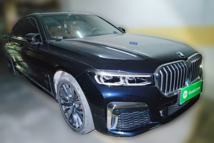 Used BMW 7 Series 2021 740Li Leading Model M Sport Package Front Right 45 Deg