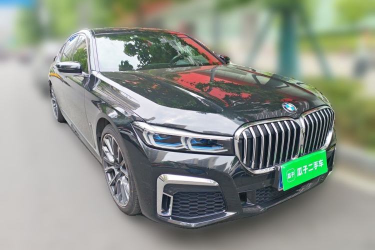 Used BMW 7 Series 2021 740Li Luxury Edition M Sport Package Front Right 45 Deg