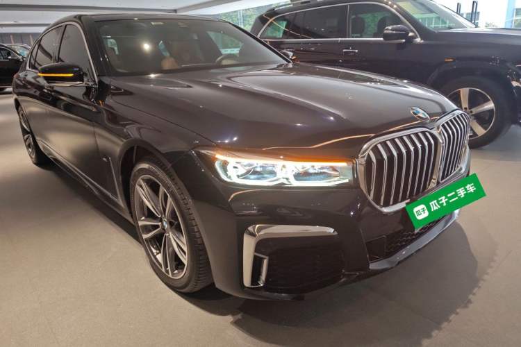 Used BMW 7 Series 2021 730Li M Sport Package Front Right 45 Deg