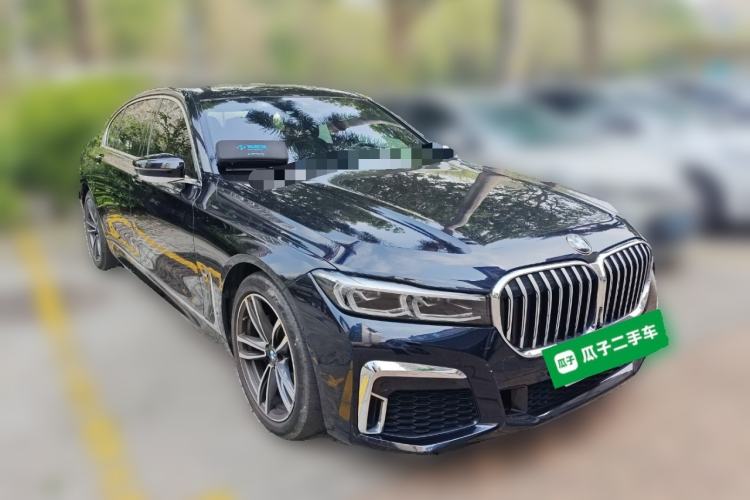Used BMW 7 Series 2021 730Li M Sport Package Front Right 45 Deg