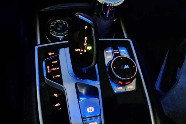 Used BMW 7 Series 2021 730Li M Sport Package Gear Lever