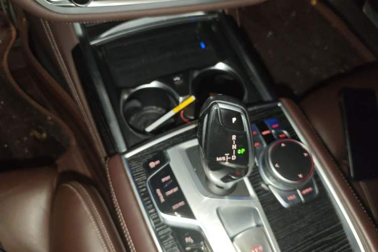 Used BMW 7 Series 2021 730Li M Sport Package Gear Lever