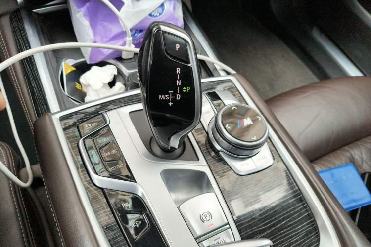 Used BMW 7 Series 2021 740Li Leading Model M Sport Package Gear Lever