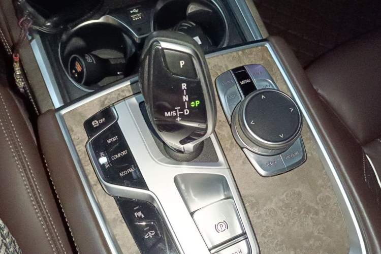 Used BMW 7 Series 2021 740Li Leading Edition Luxury Package Gear Lever