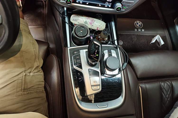 Used BMW 7 Series 2021 730Li M Sport Package Gear Lever
