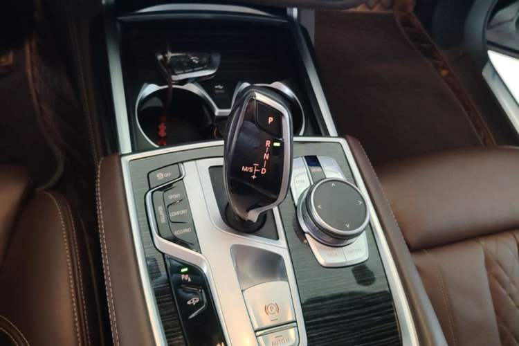Used BMW 7 Series 2021 730Li M Sport Package Gear Lever