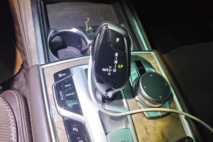 Used BMW 7 Series 2021 740Li Leading Edition Luxury Package Gear Lever