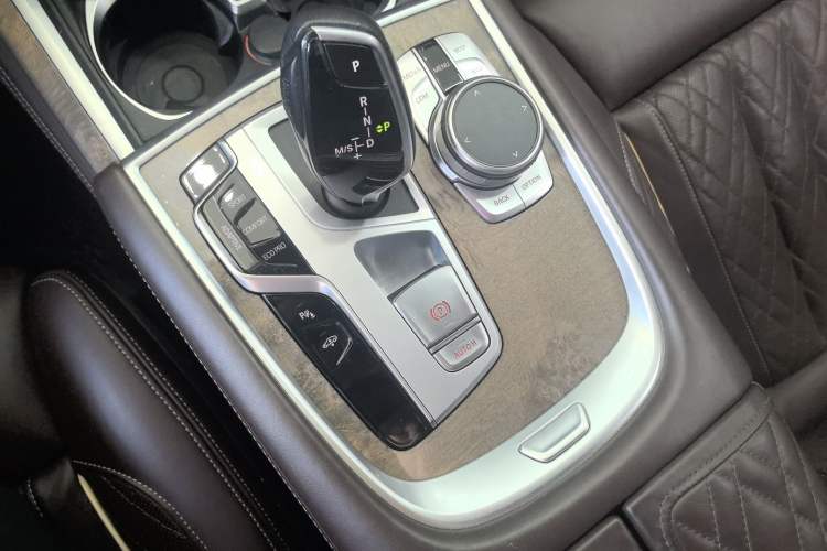 Used BMW 7 Series 2021 740Li Leading Edition Luxury Package Gear Lever