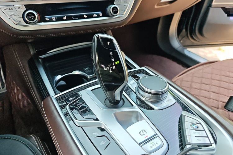 Used BMW 7 Series 2021 730Li M Sport Package Gear Lever