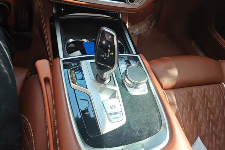 Used BMW 7 Series 2021 740Li xDrive Executive M Sport Package Gear Lever