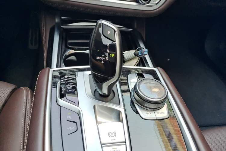 Used BMW 7 Series 2021 740Li Leading Model M Sport Package Gear Lever