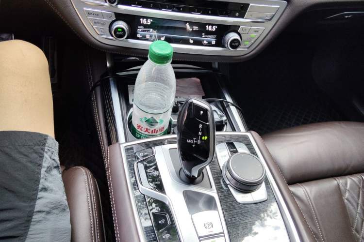 Used BMW 7 Series 2021 730Li M Sport Package Gear Lever