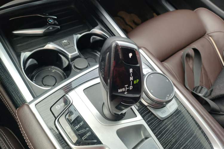 Used BMW 7 Series 2021 730Li M Sport Package Gear Lever