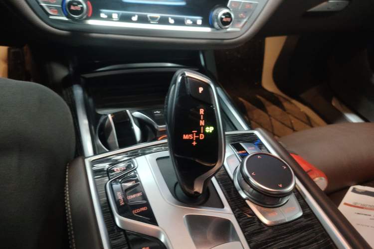 Used BMW 7 Series 2021 730Li M Sport Package Gear Lever