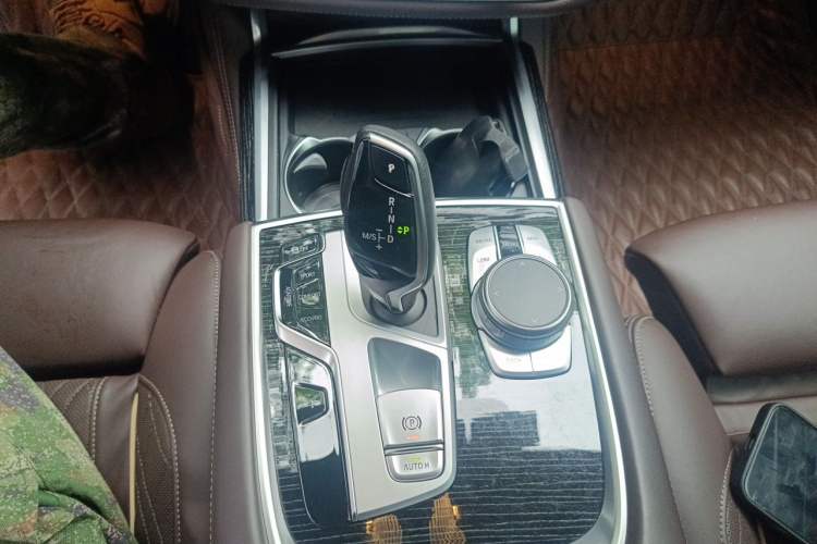 Used BMW 7 Series 2021 740Li Leading Model M Sport Package Gear Lever