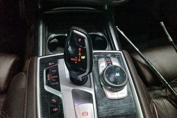 Used BMW 7 Series 2021 730Li M Sport Package Gear Lever