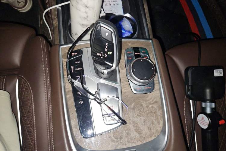 Used BMW 7 Series 2021 740Li Leading Edition Luxury Package Gear Lever